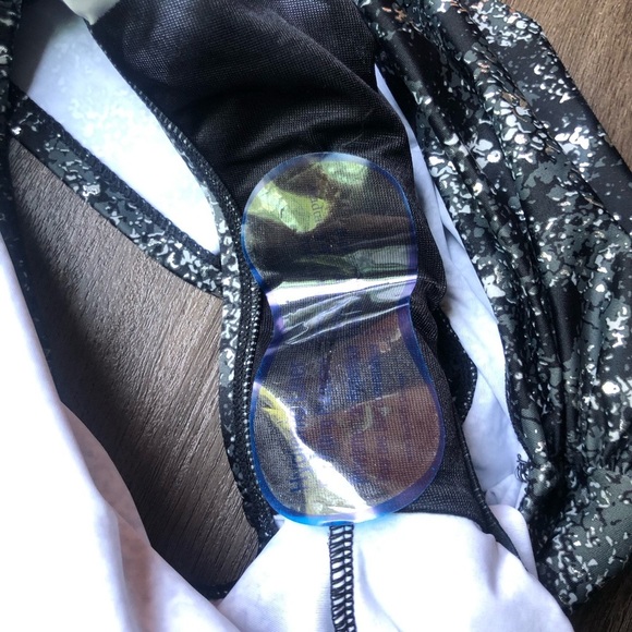 Miraclesuit 2 Piece Bikini Swimsuit Size 36DD Black Snakeskin Underwire Surplice - Picture 9 of 9